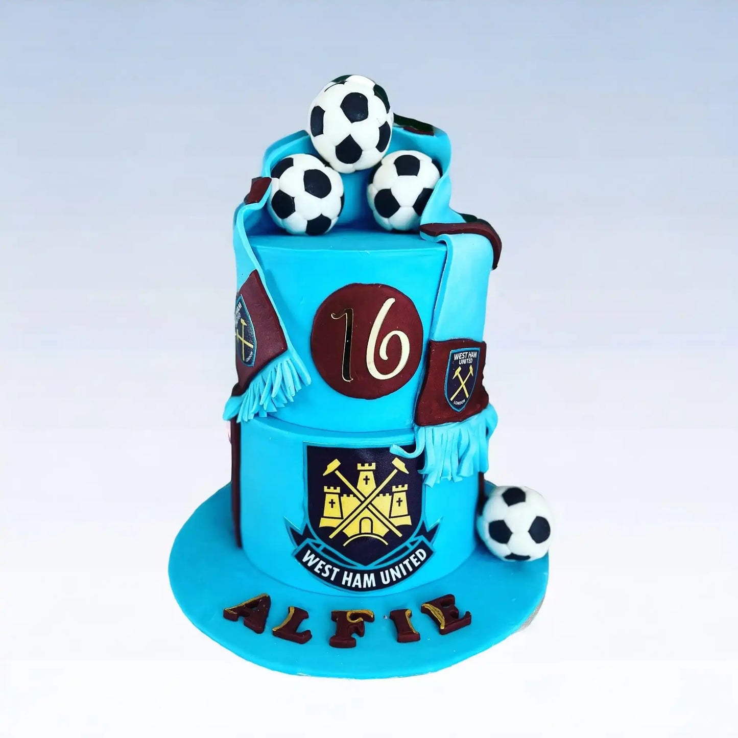 Football team birthday cake - Naturally_deliciousss