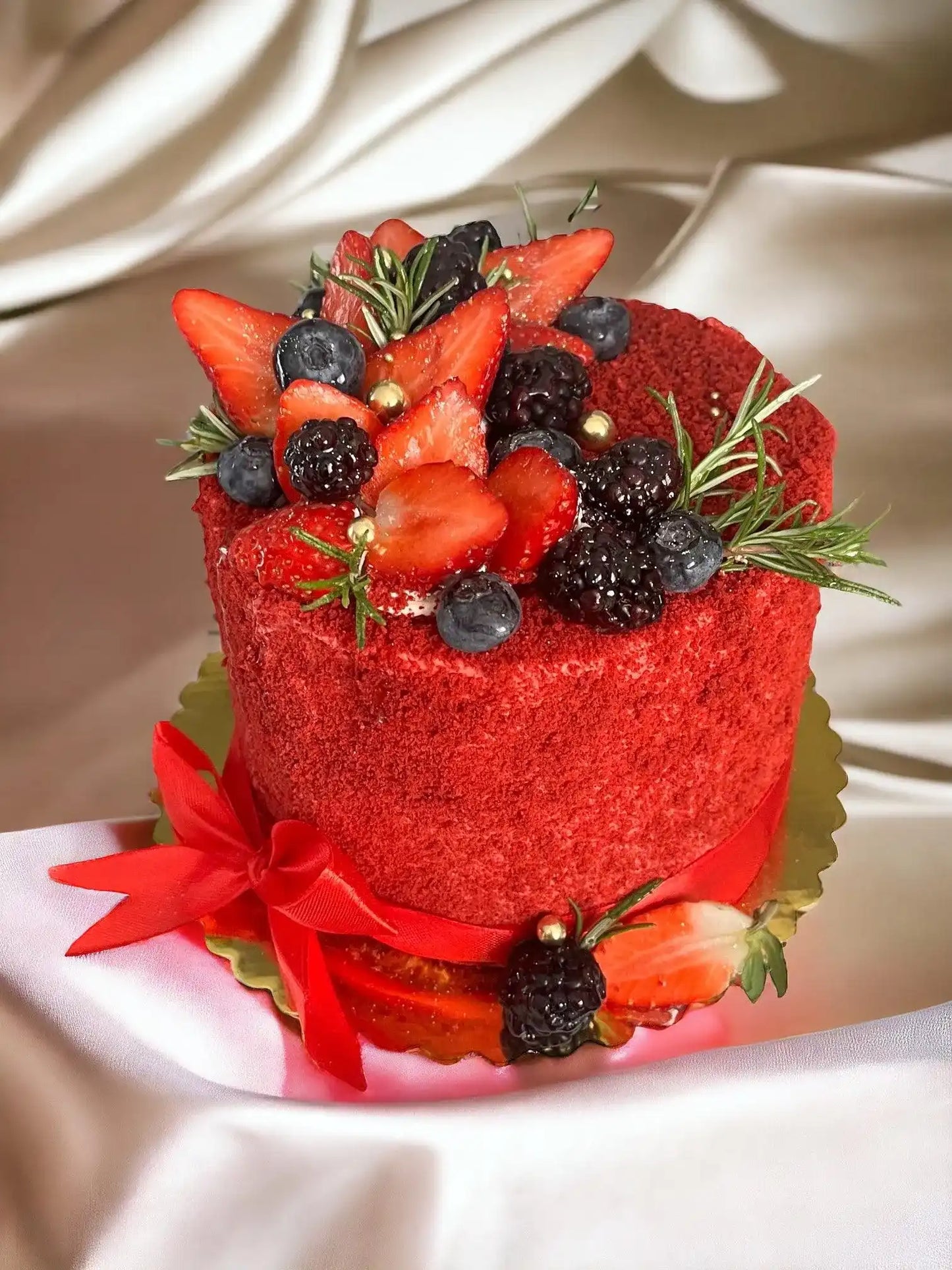 Red velvet cake - Naturally_deliciousss