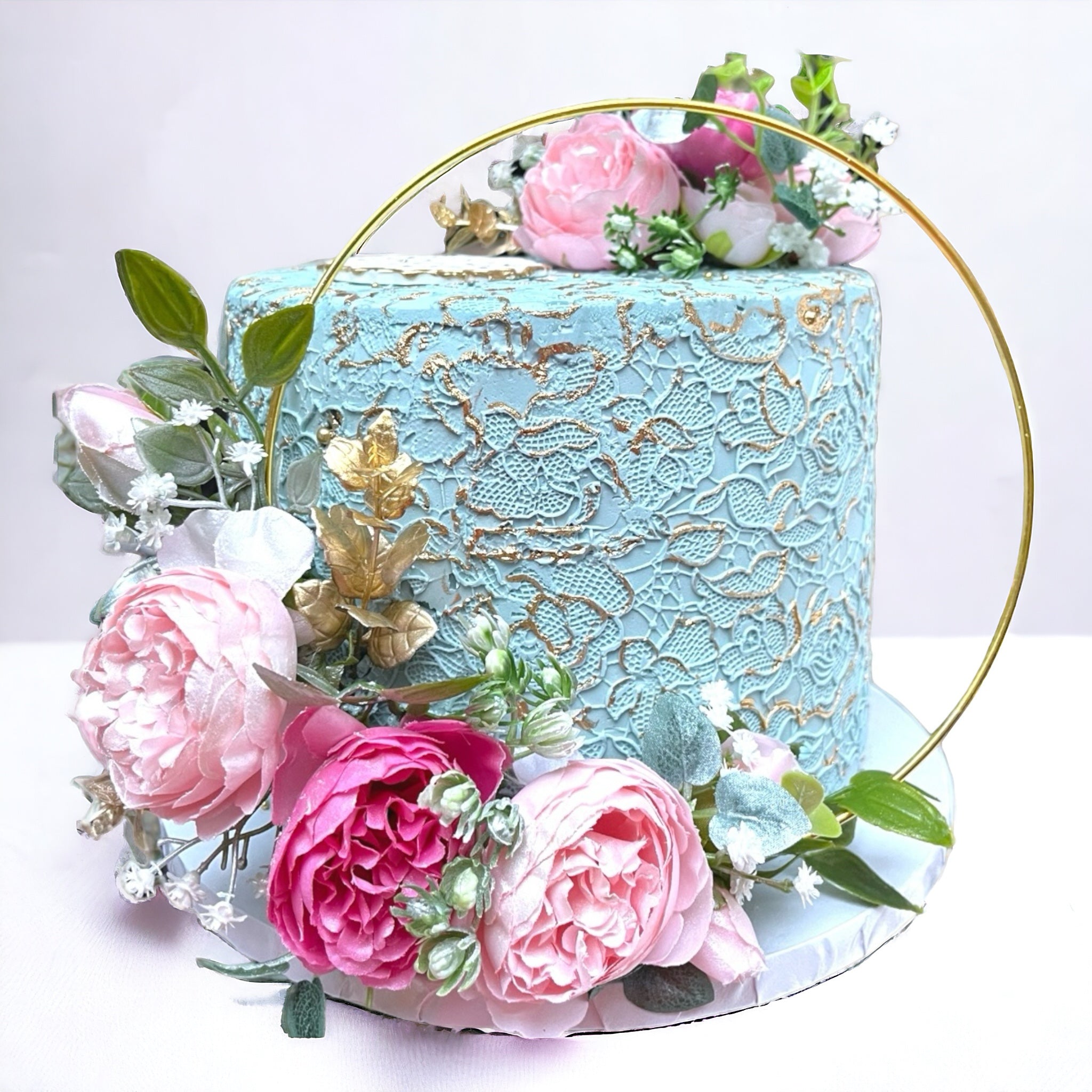 Birthday cake with flowers 