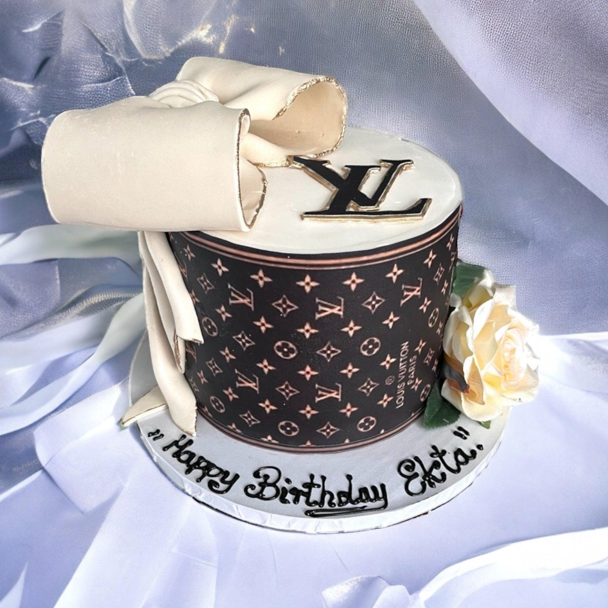 Birthday Cake LV - Naturally_deliciousss