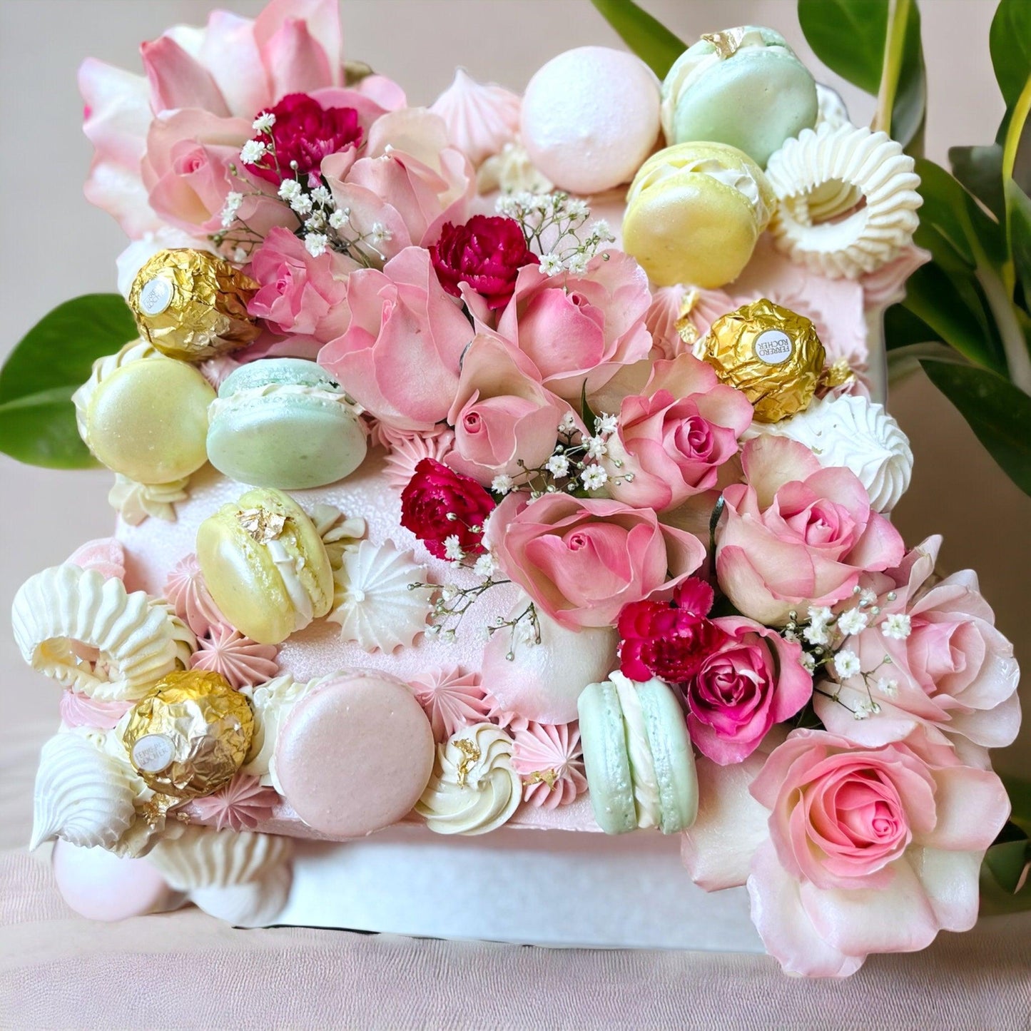 BIRTHDAY CAKE WITH MACARONS - Naturally_deliciousss