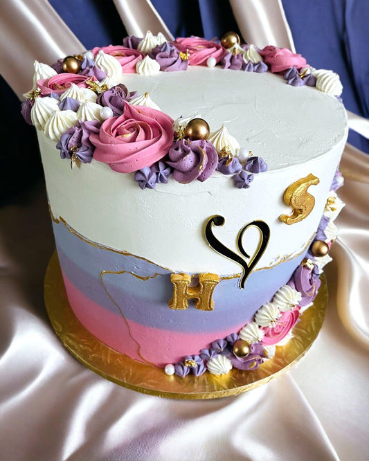 Birthday vanilla cake-rose decoration - Naturally_deliciousss