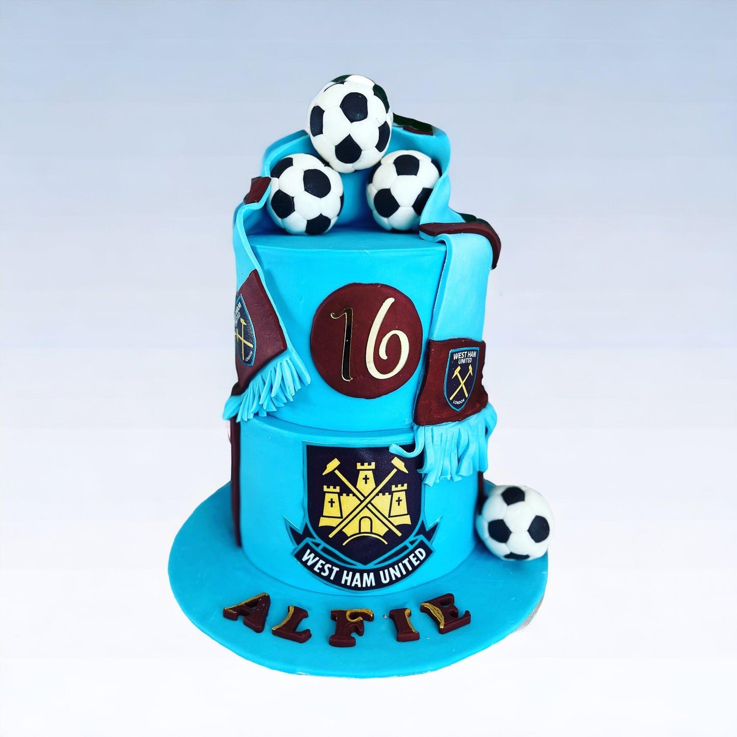 Football team birthday cake - Naturally_deliciousss