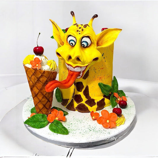 Girafee Birthday Cake - Naturally_deliciousss