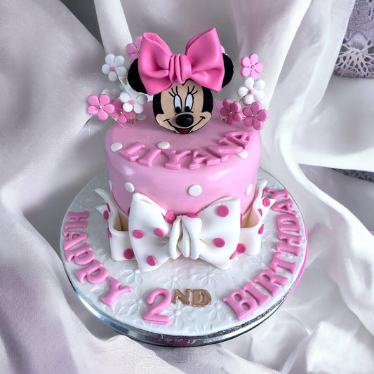 Minnie Mouse Birthday Cake - Naturally_deliciousss