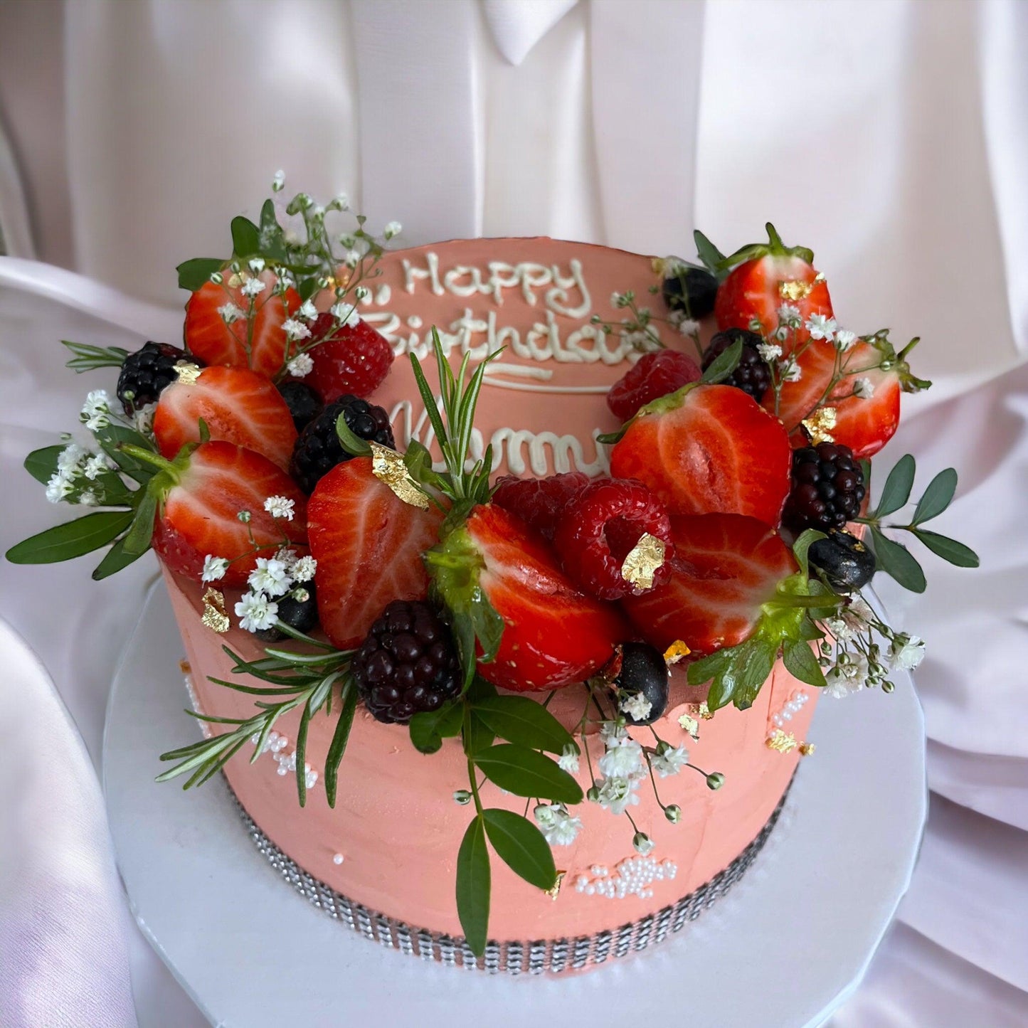 Vanilla cake with fruits - Naturally_deliciousss