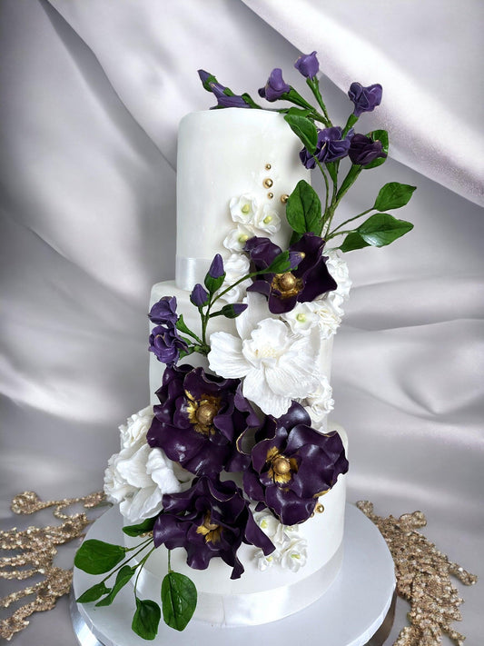 Wedding cake with hand made flowers - Naturally_deliciousss
